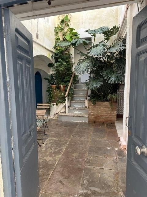 Apartment In Old Town With Roof Terrace And Fibre, Tarifa Extérieur photo