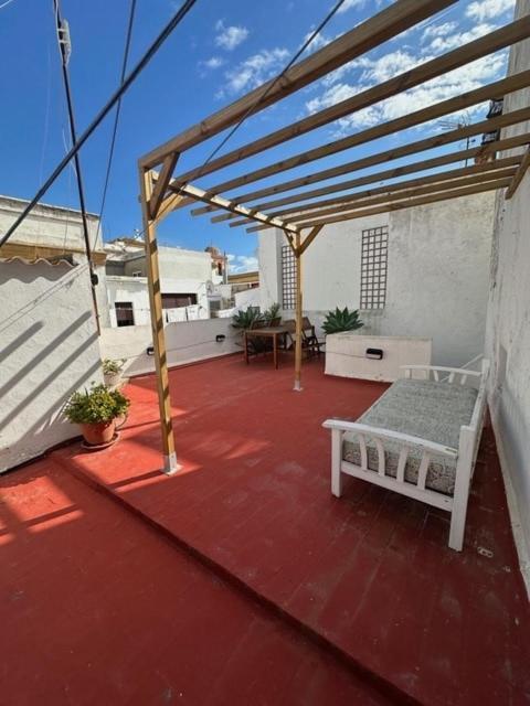 Apartment In Old Town With Roof Terrace And Fibre, Tarifa Extérieur photo